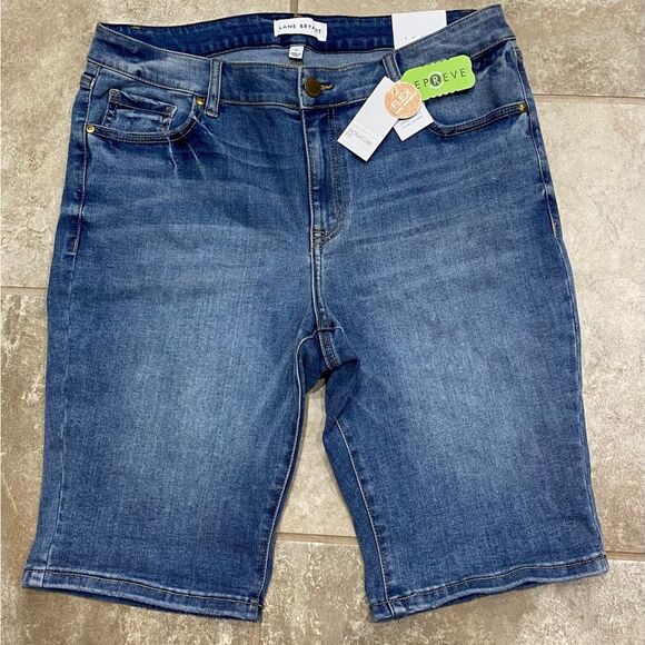 Lane Bryant Signature Fit Mid-Rise Bermuda Denim Shorts Size 16 (34x12) NWT - Picture 12 of 13